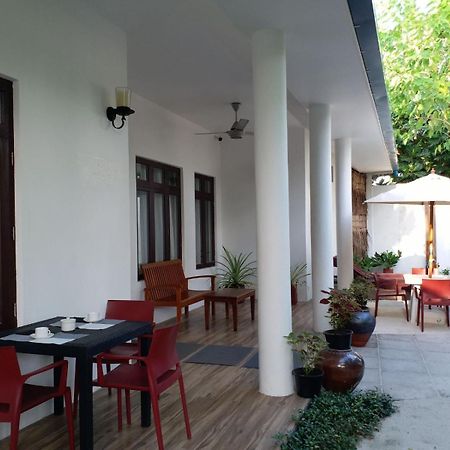 Vevu Villa Fenfushi Екстериор снимка